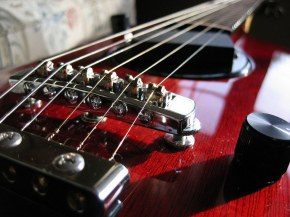 Фирмы производители гитар  общий список