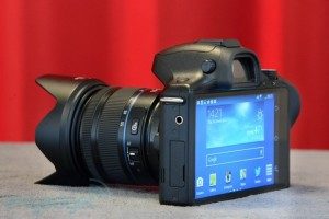 Беззеркальная камера на Android - Galaxy NX (45 фото)